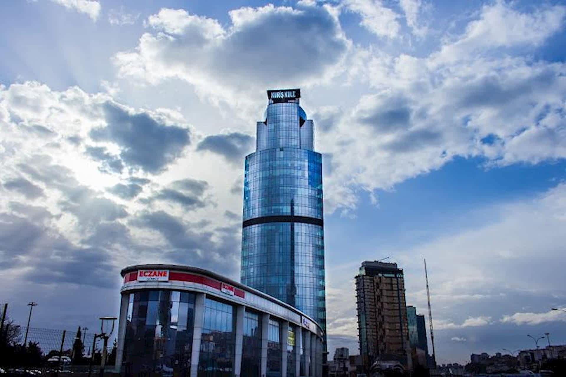 Kuriş Kule
